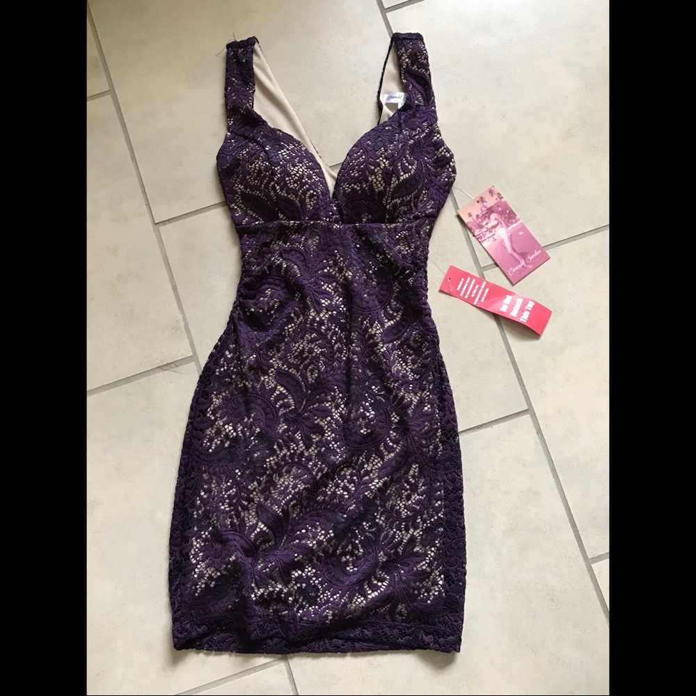 Mini lace dress